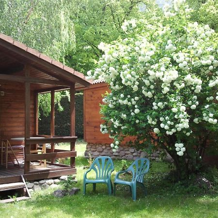 Les Chalets Quazemi A Casteil Exterior photo
